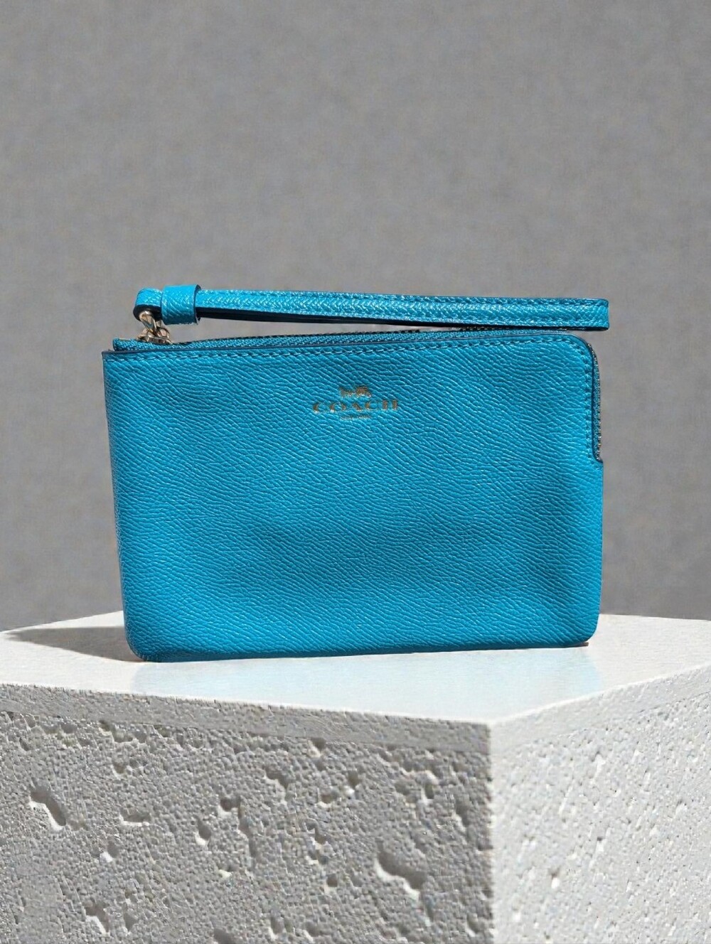Coach Corner Zip Wristlet Teal (NWT)